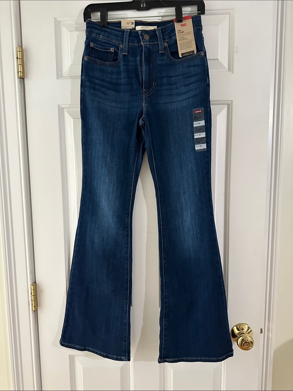 NWT Levi's Women's Dark Indigo Flare Jeans